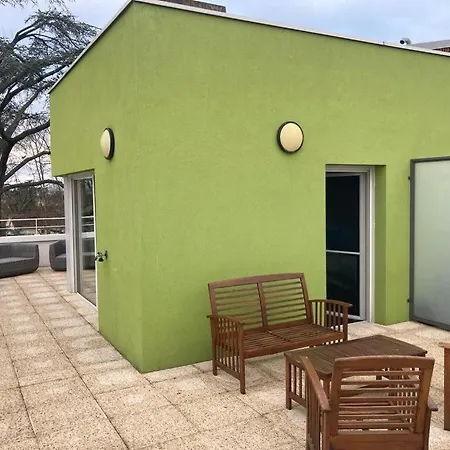 Standing 3 Ch, Secure Parking, Ol Eurexpo Vallee Apartment